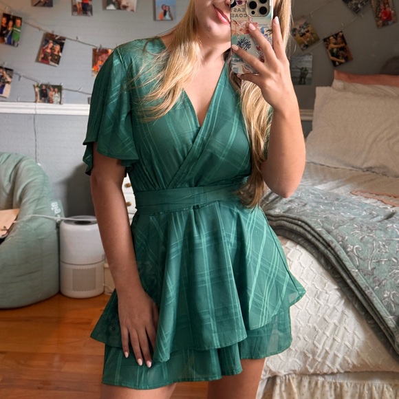 Elegant Green Wrap Dress Romper - Picture 1 of 9